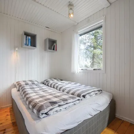 Two-bedroom Holiday In 度假居 *
